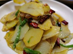 -邱二餐馆