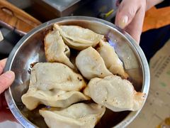 -黄阿姨锅贴大王(万航渡路店)