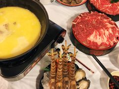 -鲜入围煮花胶鸡海鲜火锅