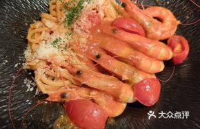 Tomato Sauce Seafood Fettuccine