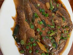 -胡子饮食店