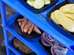 -小辣椒火盆烧烤(温泉南街店)