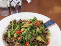 -湖南人家湘菜馆(镇江路店)