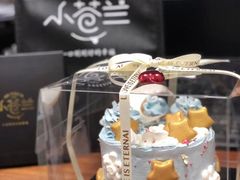 -小苍兰风铃草·礼物蛋糕(沈阳店)