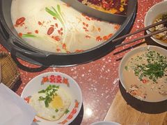 -赵美丽·重庆社区火锅·直营店(火车东站·中豪国际店)