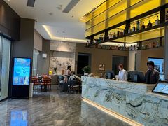 -宜致酒店(永庆坊彩虹桥地铁站店)