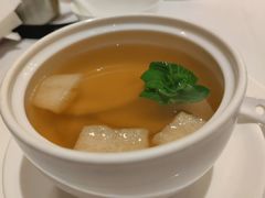 松茸竹荪汤-南麓·浙里(外滩店)