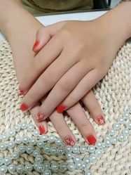 -吉吉靓甲美睫