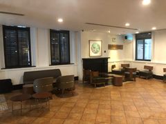 大堂-星巴克臻选(广州沙面店)