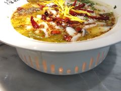 -酸渡·老坛酸菜鱼·现炒下饭菜(港惠新天地店)