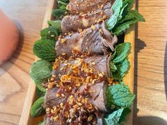 薄荷牛肉卷-一坐一忘云南菜(三里屯店)