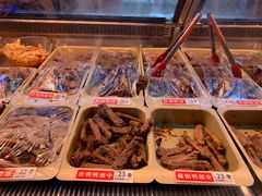 -绝味鸭脖(鹤沙航城地铁站店)