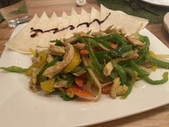 鸡肉蔬菜配墨西哥饼-ALAMEEN阿拉伯餐厅(三里屯店)