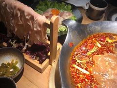 -湊湊火锅·茶憩(杭州湖滨银泰in77店)