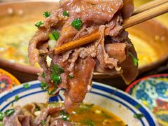 -洱火云南酸菜牛肉火锅(石景山当代商城店)