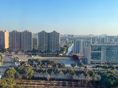 -上海虹桥西郊假日酒店