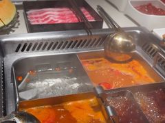 -海底捞火锅鲜切牛肉主题店(长寿路店)