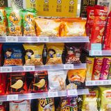 饿了觅食又钻楼下的猩便利，自从发现脆骨肠这个好东西