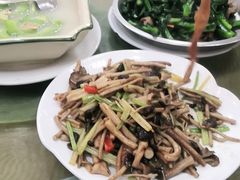 -横岗朋仔餐厅