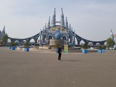 -泉城欧乐堡戏水湾艺术养生温泉