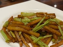 芹菜炒土豆条-南门小馆·清真(国贸商城店)