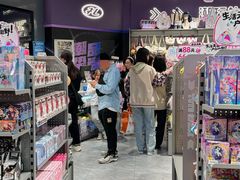 -潮品挚尚(五角场苏宁易购店)