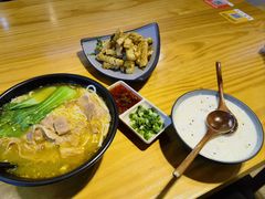 -勺子米线·云南传统小吃市集(四方街店)