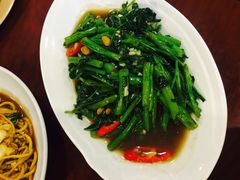 -Dang restaurant (patong phuket)