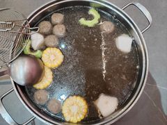 -官塘陈记鱼生·潮汕砂锅粥·牛肉火锅(潮枫路总店)