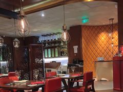 -恰餐厅及酒吧 CHAR Bar & Grill (北京丽都皇冠假日店)