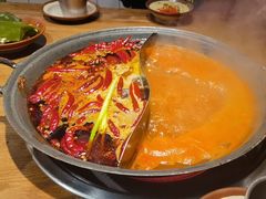 -巴卤社老火锅(财富店)