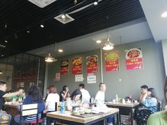 大堂-范贤光鸡公煲(平乐园总店)