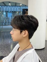 -AYO SALON