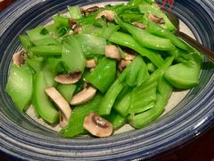 口蘑小青菜-那家小馆
