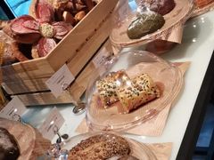 -星河吉酒店-BOND大堂吧·咖啡·简餐