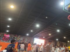 -极限Jump蹦床·新潮玩运动世界·室内乐园·团建·派对中心