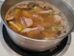 -煲王粤菜餐厅(中侨中心店)