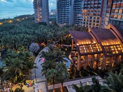 -三亚湾海居铂尔曼度假酒店