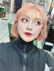 -时尚殿堂明星门店