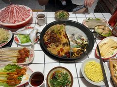 -伍师兄市井火锅(东部星悦天地店)