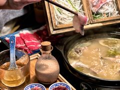 -小椒娘撒椒鱼火锅(三八广场店)