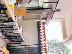 -茅屋大酒店