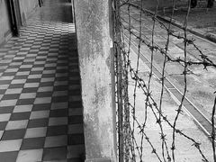 -吐斯廉屠杀博物馆