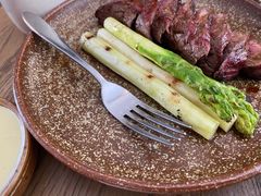 牛腹肉配芦笋-BOR Eatery(安福路店)