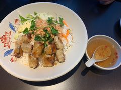 -大头虾越式风味餐厅(光明广场店)