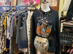 -Oolong乌龙茶古着店