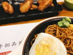 -绿茵阁西餐厅(中央广场店)