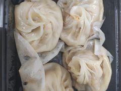 蟹粉灌汤包-京城小江南·北京烤鸭·江南土菜·白鱼(中关村店)