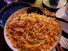 蒜蓉炒饭-丽思卡尔顿·炙焰·铁板烧餐厅