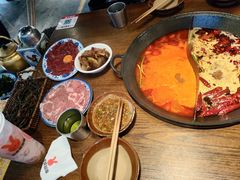 -萍姐火锅·公路夜市(武汉首店)